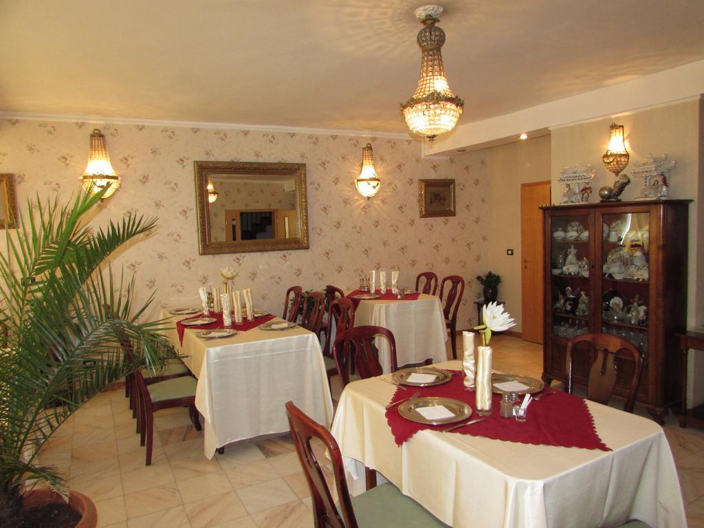 Pension Dinu Residence Timisoara Luaran gambar